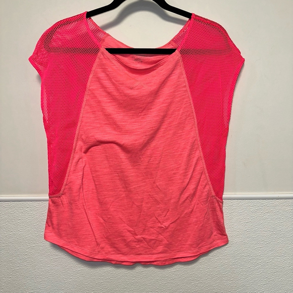 Women's American Eagle Outfitters Shirt, Neon Pink, Size M AEO Athletic Mesh - Picture 5 of 11